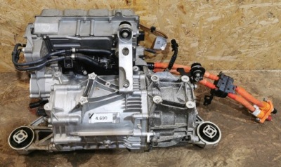 MOTOR ELEKTRISCH VORNE PORSCHE TAYCAN TURBO S AUDI ETRON GT 589PS 1