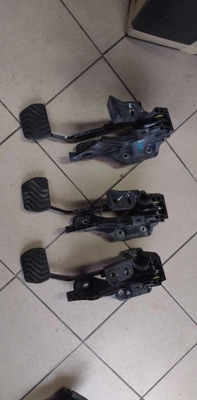 Педаль сцепления renault captur ii состояние jak nowa фото №1