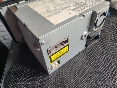 Audi a4 b7 панель / радіопрогравач cd/dvd/gps фото №1