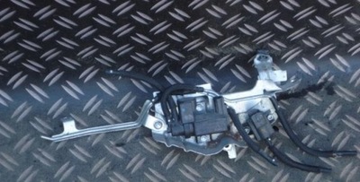 Toyota auris avensis d4d 09- помпа вакуумa клапан фото №1