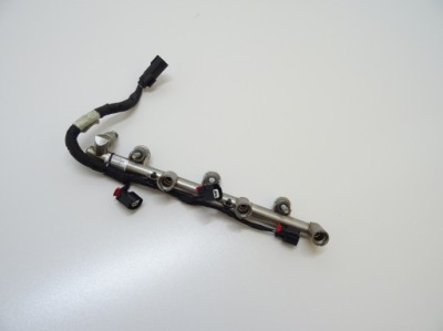 2016-2024 camaro 3.6 молдинг упорскування форсунок ліва фото №1