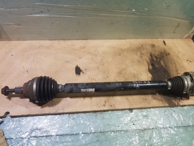 Приводной вал правая 2.0tdi vw passat b8 5q0407272e фото №1