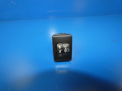 Toyota auris ii e18 панель регулировки света фото №1