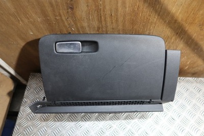 Бардачок пассажира audi a1 8x 8x1857035b фото №1