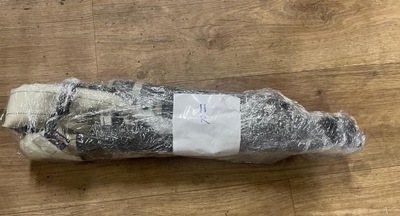 Toyota yaris ii шторка безопасности правая фото №1