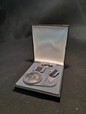 Medale pamiątkowe USA + pudełko