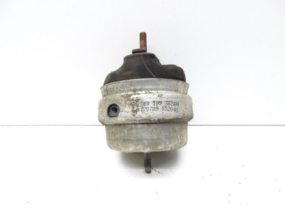 Подушка двигуна seat exeo lift 3r 2.0 tdi 8e0199382ah фото №1