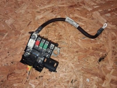 Клемма предохранитель maserati levante m161 670006554 фото №1