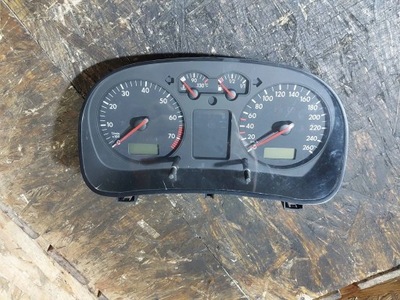 DASHBOARD / SPEEDOMETER VOLKSWAGEN GOLF IV 1.4 1J0920800B 0263618001  