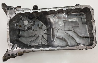 Поддон масляная 646811 w204 w212 2.2 cdi r6460142102 фото №1