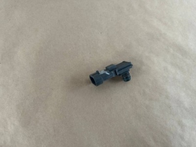 Renault оригинальный номер 8200 105 165 датчик, давление w коллектор впускной фото №1