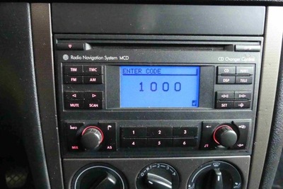 RADIO CD MCD NAVEGACIÓN VW GOLF IV 1J0035191A  