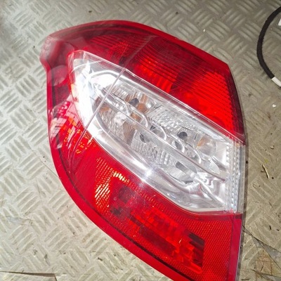 Citroen c4 ii левая сторона лампа задняя фото №1