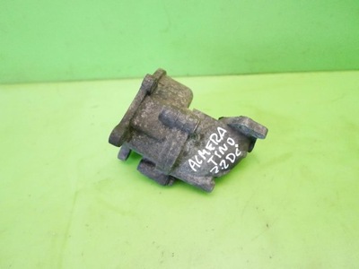 Корпус термостата патрубок nissan almera tino 2.2 фото №1