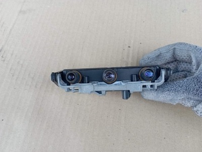 Tesla model 3 камера асистент поперечина руху 1143746 фото №1