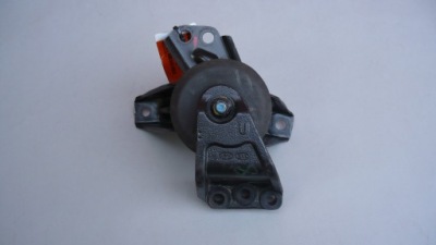 Подушка кронштейн двигуна sportage iv tucson ii 1,7 d фото №1