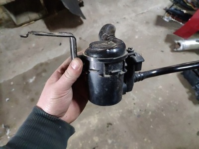 Клапан вакуумa yukon escalade tahoe gmc 15-18 фото №1