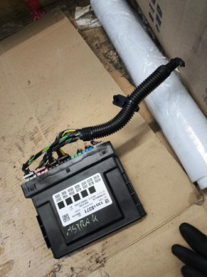 Opel astra k модуль комфорта 13518371 opel astra ? фото №1