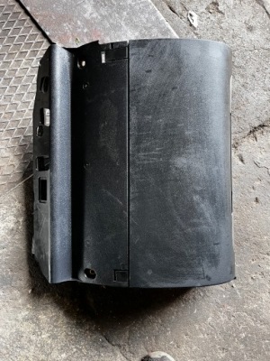 115 audi a3 8p lift защита бардачок пассажира 8p1857035 фото №1