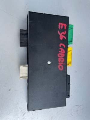 Bmw e36 модуль комфорту 8369482 фото №1