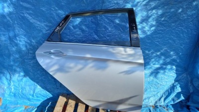 Hyundai i40 kombi дверь правое задняя задние серебристый фото №1