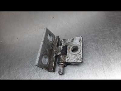 Петля двері лівий volvo s60 v70 ii фото №1