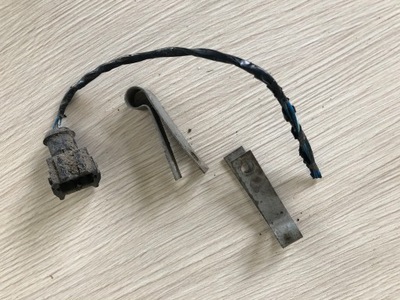 Штекер датчика abs volvo s40 v40 пластини перед фото №1