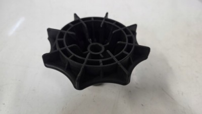 Гайка кришка кріплення колеса запасного opel insignia a lift kombi фото №1