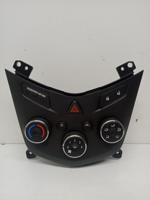 Chevrolet aveo t300 панель кондиционера 2011- фото №1