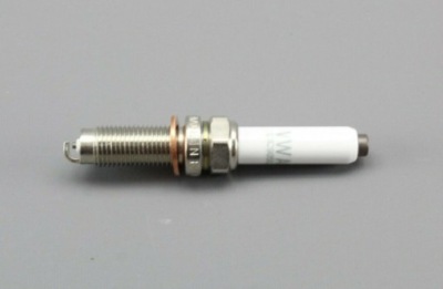 Vw polo aw ignition spark plug 05c905626 оригінал фото №1