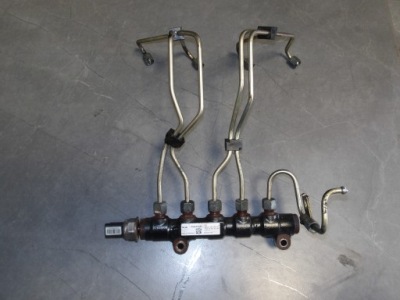 Peugeot 208 1.6 vti молдинг впрыскная фото №1