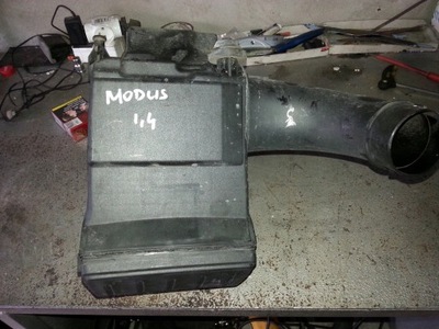 Clio iii modus 1.2 1.4- фильтр воздуха 8200250959 фото №1