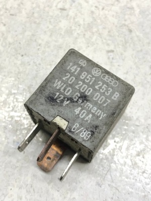 Реле volkswagen оригінальний номер 141951253b фото №1