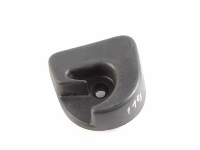 Mercedes v klasa w638 кронштейн ручка шторка багажника a6388650055 фото №1