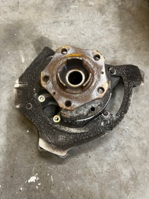 Поворотный кулак ступица задняя левый porsche panamera 970 i lift rwd 3.0 tdi v6 фото №1