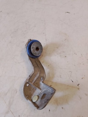 Citroen c4 ii b7 кронштейн интеркулер 9803770180 фото №1