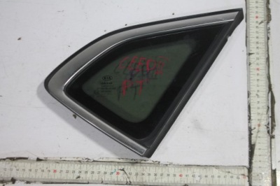 Скло скло багажника правий задня ceed ii hb 12-18 фото №1