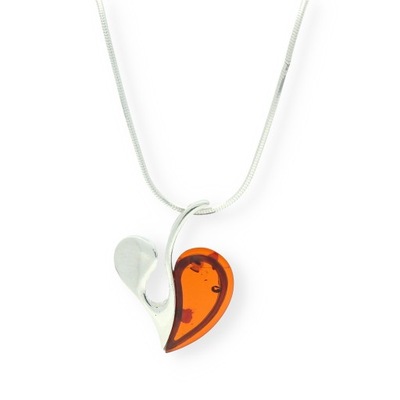 SREBRNY NASZYJNIK Z BURSZTYNOWYM SERCEM