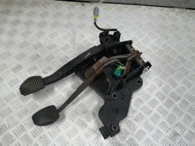 Peugeot 407 педалі педаль зчеплення гальма europa фото №1