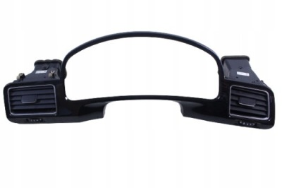 Рамка спідометра vw touareg 7p5 13r. фото №1