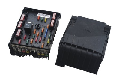 Коробка предохранителей volkswagen оригинальный номер 3c0937125 фото №1