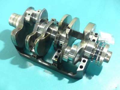 Wał колінчастий audi a4 b7 3.0 tdi 204km фото №1