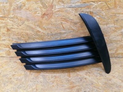 Решітка бампера перед ліва toyota corolla e16 lift 2016-2018r фото №1