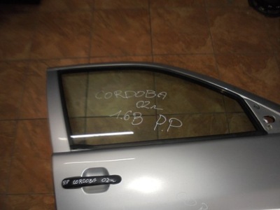 Стекло боковая перед cordoba i lift 1.6b 02' фото №1