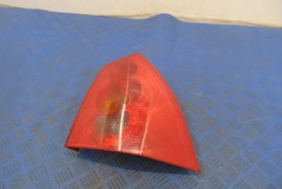 Peugeot 307 1.6hdi лампа задня права фото №1