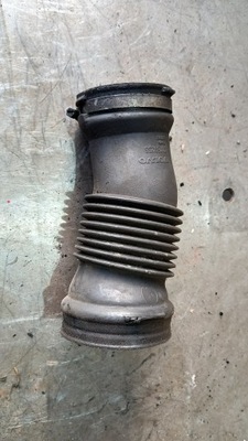 Volvo s60 2.4 d5 труба воздухозаборник воздуха 30769233 фото №1