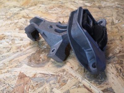 Nissan micra k14 1.5 dci кронштейн двигуна фото №1