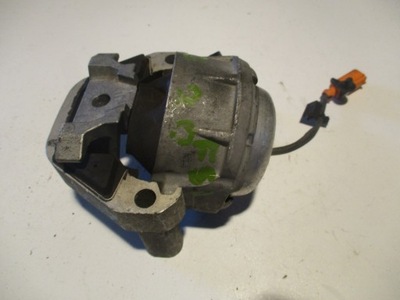 Кронштейн кронштейн подушка двигуна 4g0199391b фото №1