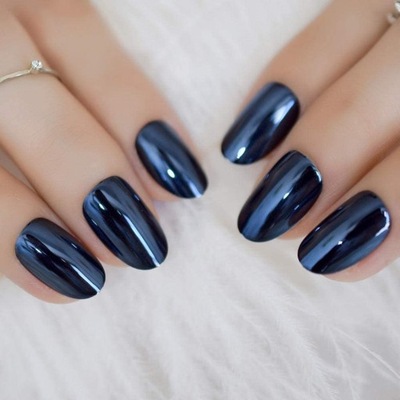 Wspaniałe niebieskie lustrzane sztuczne paznokcie