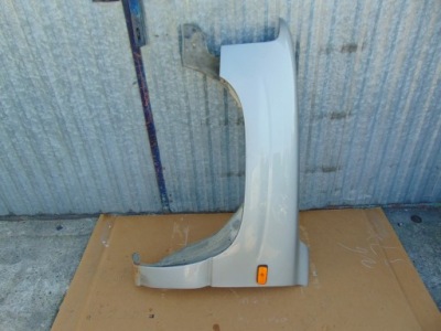 Крила лівий перед chevrolet tahoe ii 2000- фото №1